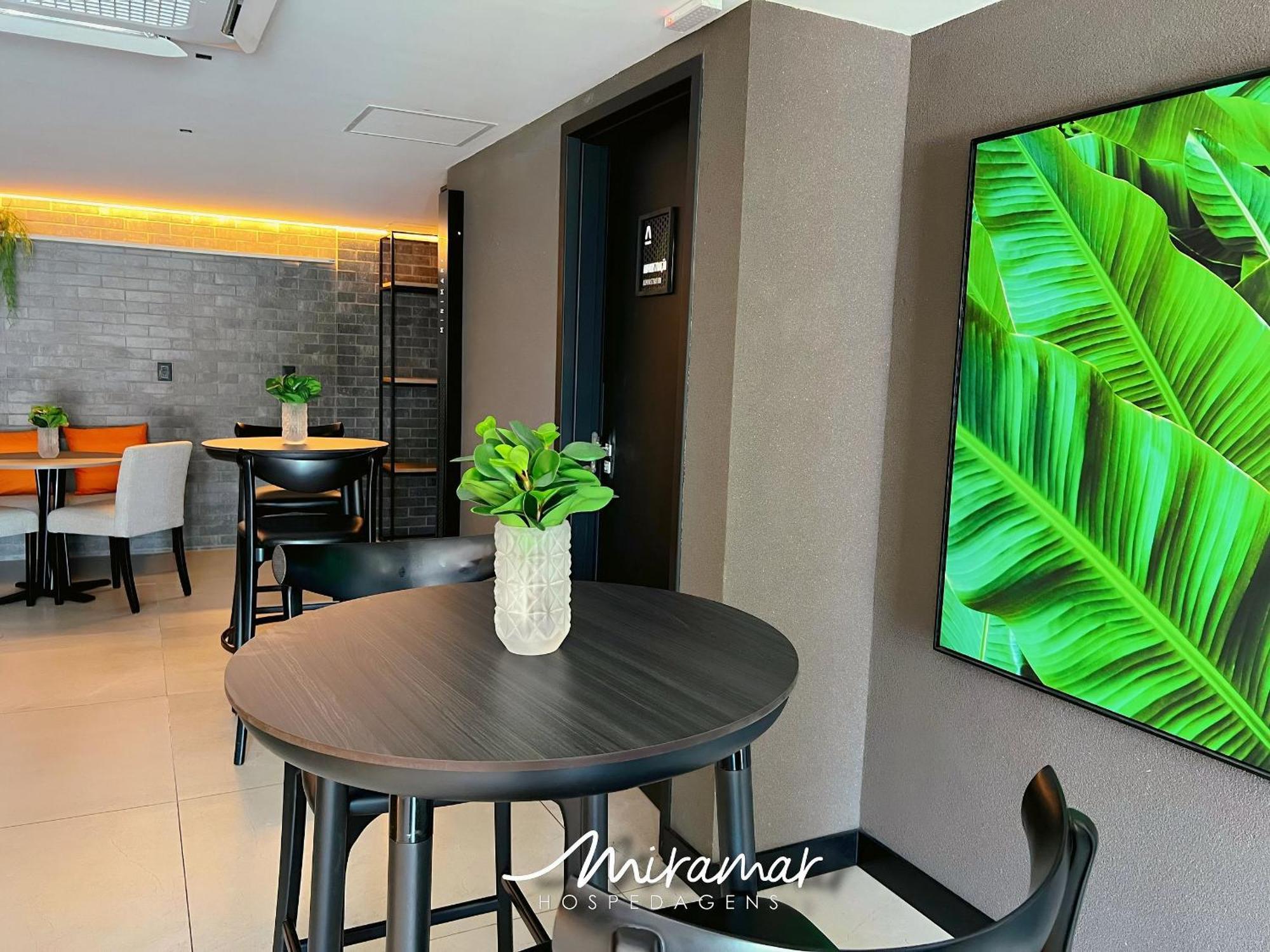 Alta Garden- Pe Na Areia-miramar Hospedagens *