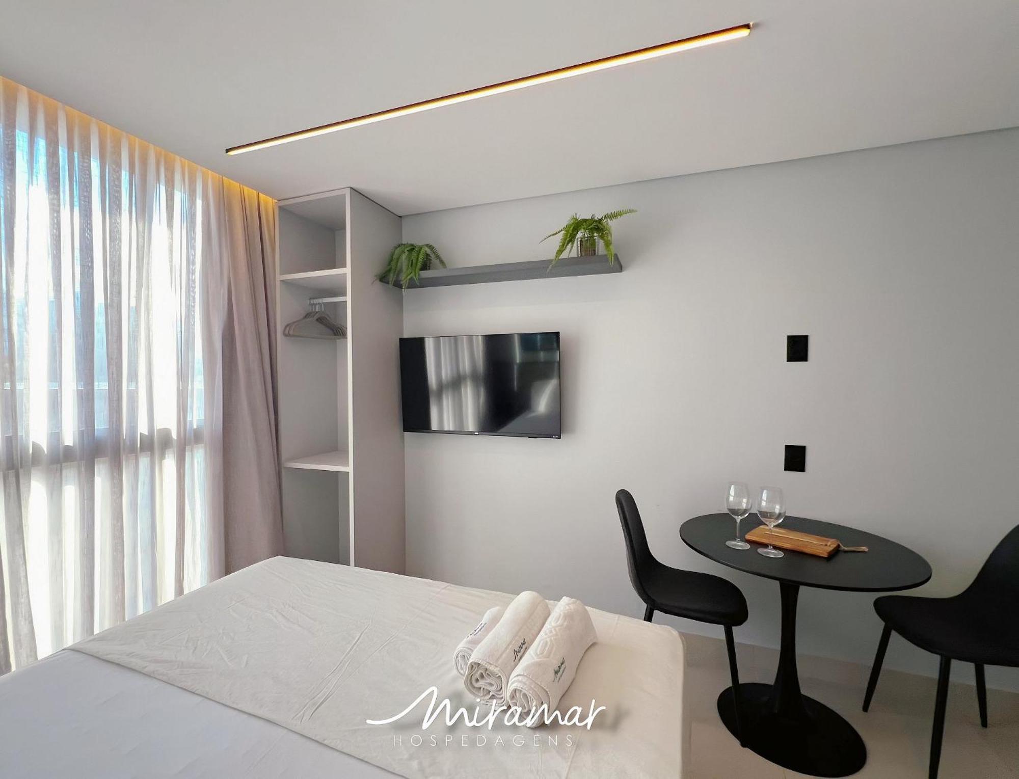 Alta Garden- Pe Na Areia-miramar Hospedagens Apartamento *